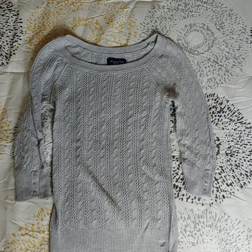 American Eagle sweater